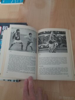 Predám knihy o futbale- Slovan - 2