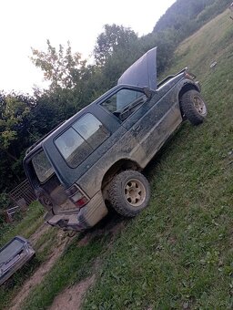 Mitsubishi Pajero - 2