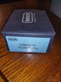 Mxr classic fuzz 108 - 2