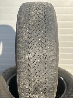 Pneu 235/60 R18 zimné nexen - 2