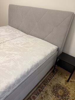 Čalúnená posteľ - 2