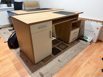 Pevný písací stôl s úložným priestorom + 2 stoličky zdarma - 2