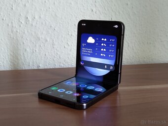 Samsung Galaxy Z Flip5 512GB - 2