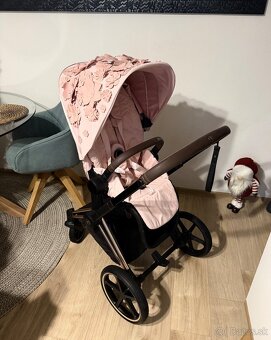 Cybex priam 4.0 simply flowers - 2