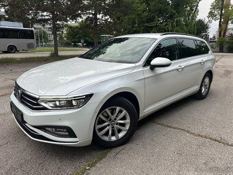 Volkswagen Passat Variant 2.0 TDI EVO Elegance DSG - 2