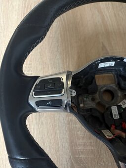 VW Golf 6 R line volant - 2