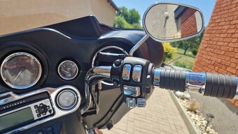 Harlay Davidson Electra Glide Ulta - 2