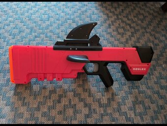 Nerf Robblox - Shark Seeker - 2