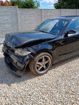 Rozpredám BMW E87 118D 90kw 204D4 - 2