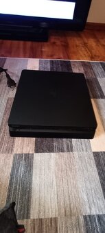 Playstation 4 Slim - 2