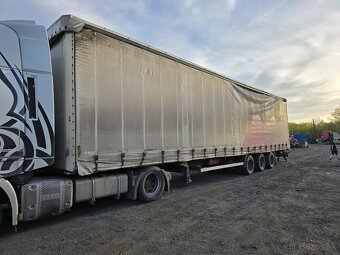 návěs KÖGEL r.2008, LOWDECK, nápravy SAF, ZVEDAČKA - 2