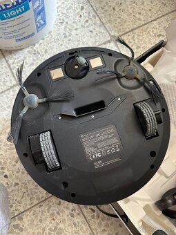 Roboticky vysávač Lefant - 2