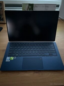 Asus Zenbook - 2