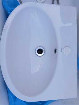 Laminátová vaňa, umývadlo,bateria - 2