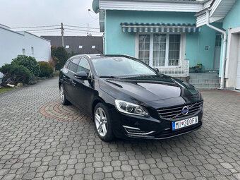 Volvo V60 D6 AWD 2.4 Diesel - 2