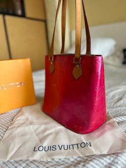 Rúžova kabelka Louis Vuitton - 2