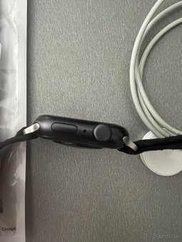 Predám Apple Watch SE2022 45mm - 2