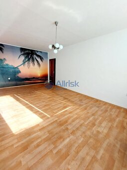 4 izbový byt na predaj - dohoda možná - 2