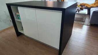 Predám moderný kuchynský pult / ostrovček – biely lesk lakov - 2