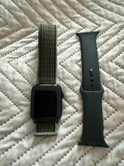 Apple Watch SE 2 44mm - 2