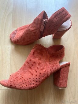 Damske lodicky velk.37 - 2