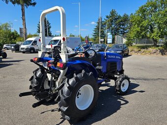 Malotraktor Tauros HX40 4x4 - 2