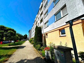 Prenájom slnečný 2-izbový TEHLOVÝ byt s loggiou, nezariadený - 2