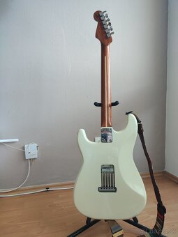 Fender stratocaster - 2