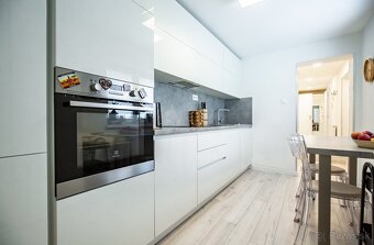 3-izbový byt vo Vrbovom na ul. Nám.J.Emanuela, 80 m2, dvor - 2