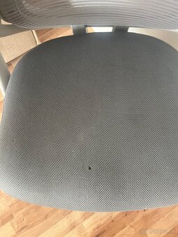 Kancelárska ergonomická stolička – sivá - 2