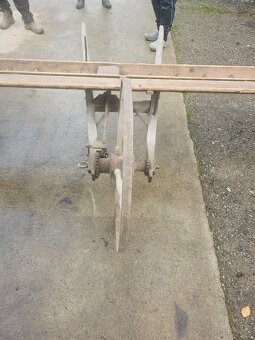 Sejačka, bruska, zdvihák - 2