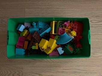 LEGO DUPLO VELKY BOX + LEGO VLACIK - 2