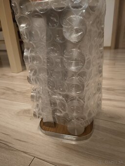 Stojan na koreniny - 2