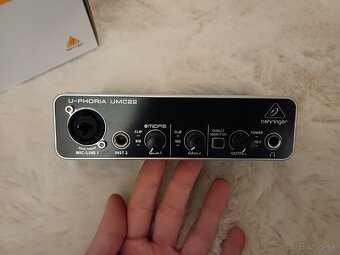 Zvuková karta Behringer U-Phoria UMC22 - 2
