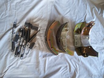 Avia - nové brzdové čeluste. - 2