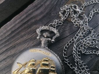 Zlatá loď vreckové hodiny - 2