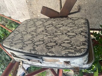 Kufor retro r 1970 - 2