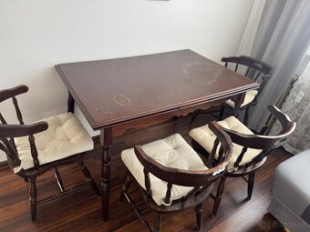 Drevenný stôl + stoličky - 2