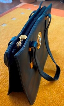 kabelky z orig. kože COCO a VERSACE - 2