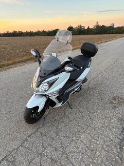 Predám skúter SYM GTS 125 - 2