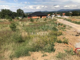 Na predaj stavebný pozemok v Zlatých Moravciach, 710 m2 - 2