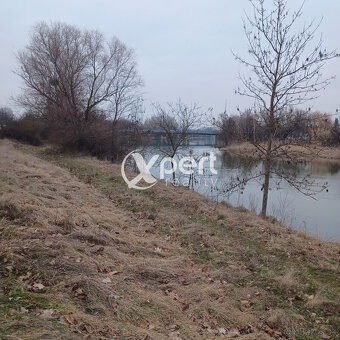Rekreačné pozemky na brehu Malého Dunaja, Jahodná - 2