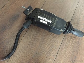 Kupim Radiacu paku na NEW HOLLAND - 2