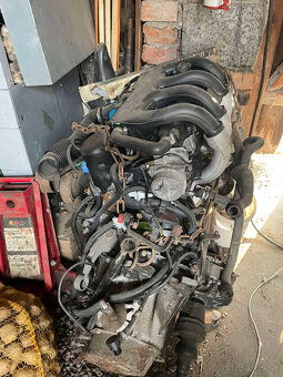 Motor Peugeot 1.9 d hladký - 2