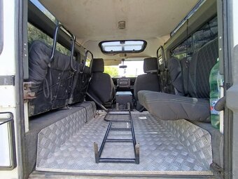 LAND ROVER DEFENDER 90 2.5TD5, M5, 6 miestne - 2