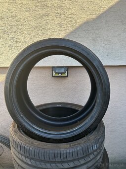 Predám pneu Micheli 235/35 R19 - 2