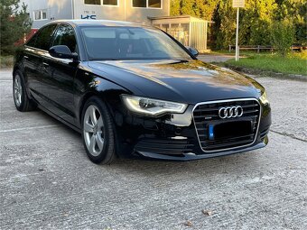 Audi A6 sedan 2,0 L - 2