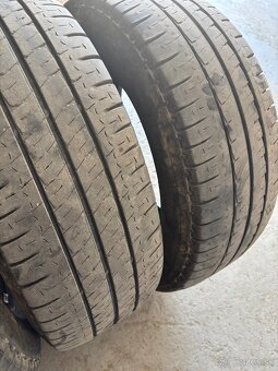 225/65R16 C Michelin - 2
