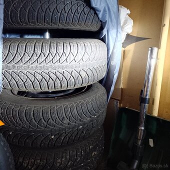 zimné pneu 15-205/65 na diskoch 5x114,3 - 2