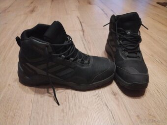 Adidas Eastrail WP M Sn00 Black/Carbon 44 - 2